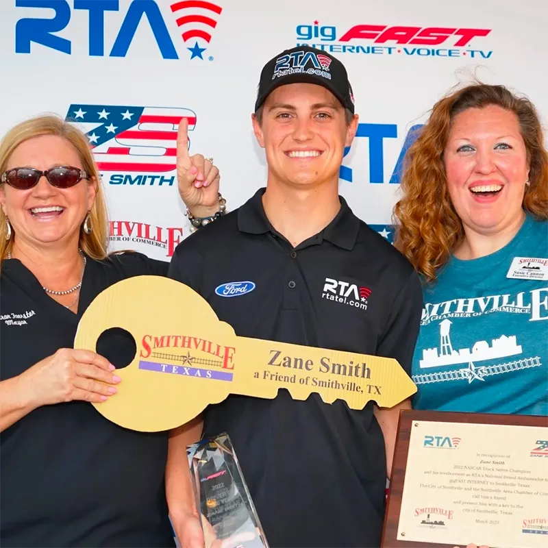 Sharon Foerster, Mayor of the City of Smithville featuring Zane Smith, with the “Key to the City.”